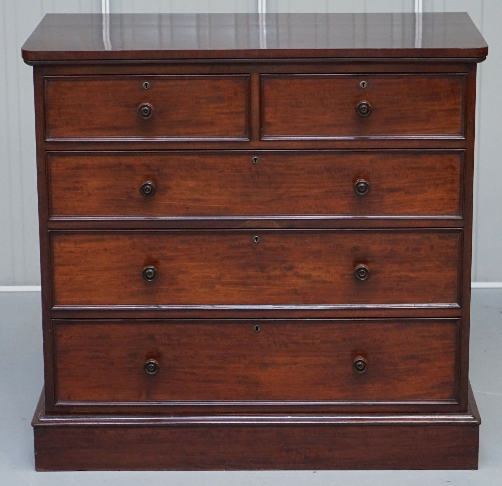 Rare Circa 1760 Thomas Wilson 68 Great Queen Street Mahogany Chest Of Drawers photo for sale