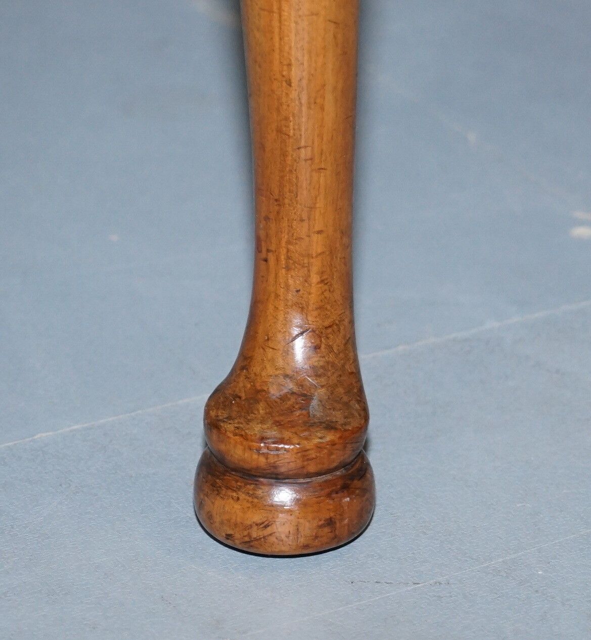 photo furniture Lovely Victorian Howard & Son's Fully Stamped Office Desk Armchair In Walnut