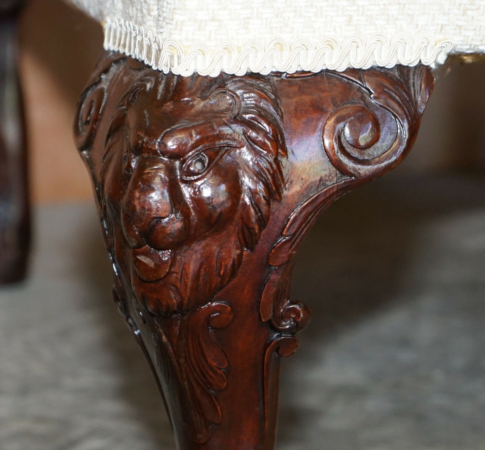 Lovely Antique Ornately Hand Carved Lion's Hairy Paw Leg Club Library Armchair photo vintage