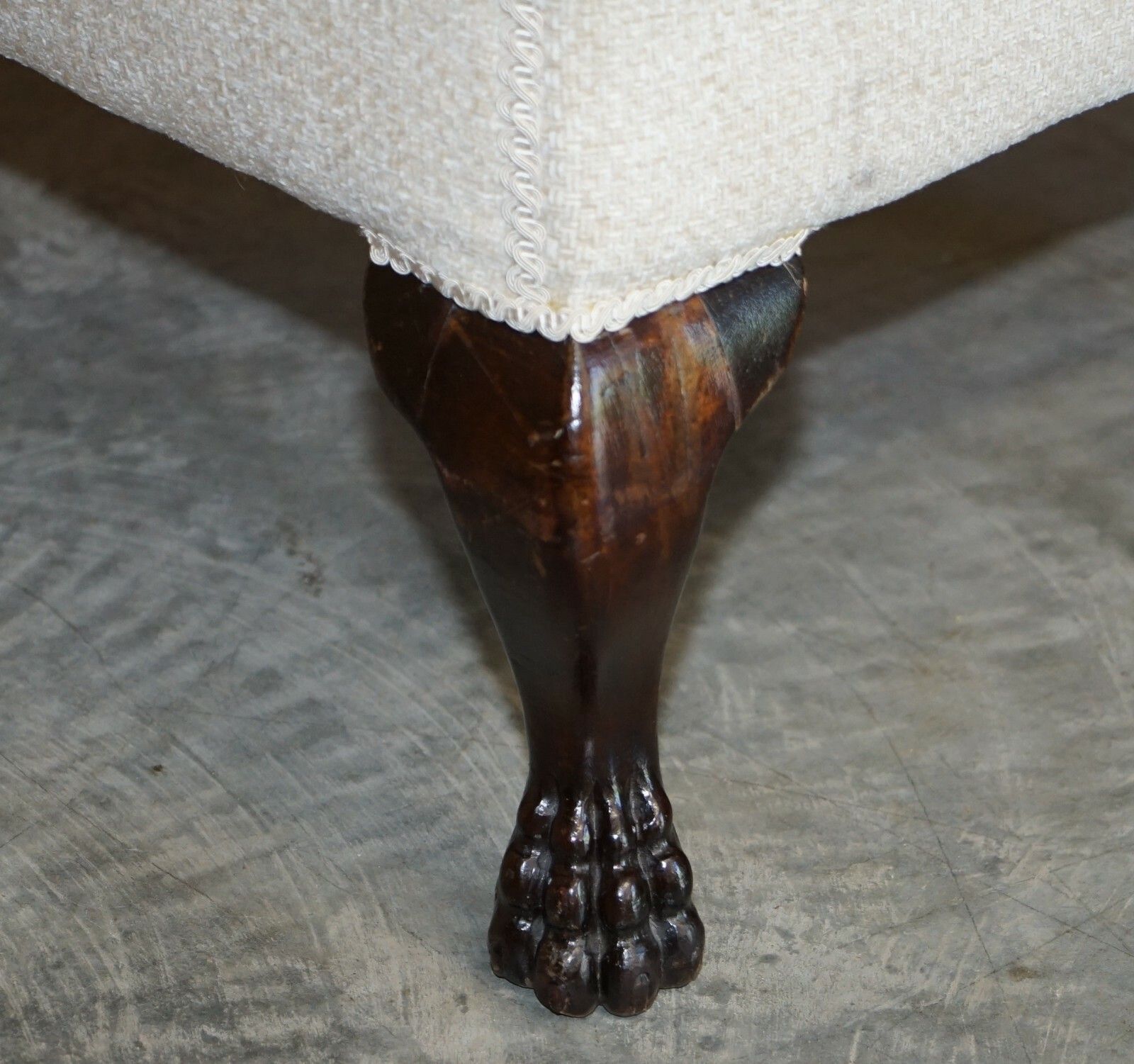 Furniture Lovely Antique Ornately Hand Carved Lion's Hairy Paw Leg Club Library Armchair photo