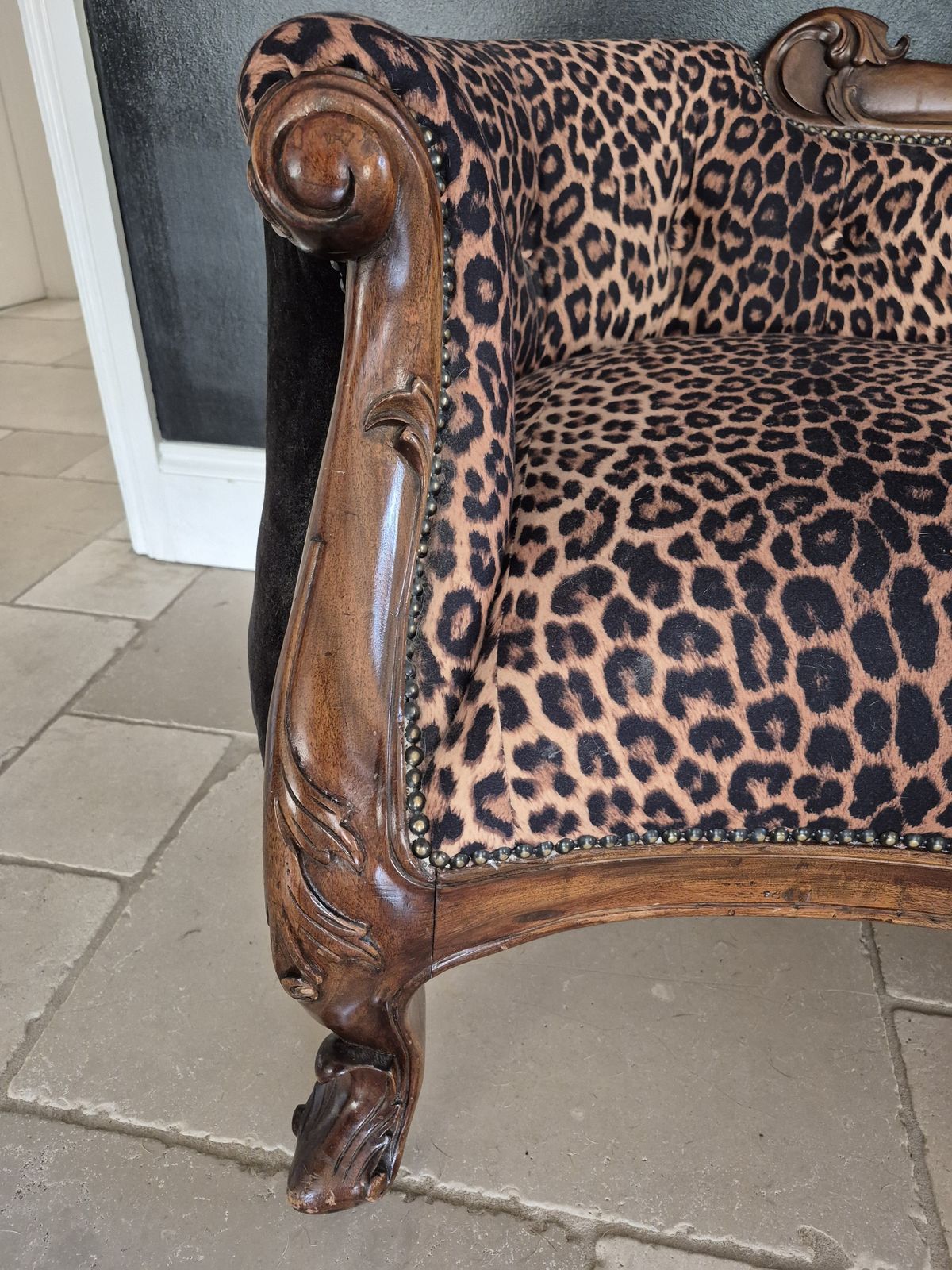 photo buy Victorian Mahogany Chaise Longue   Leopard/Velvet Material
