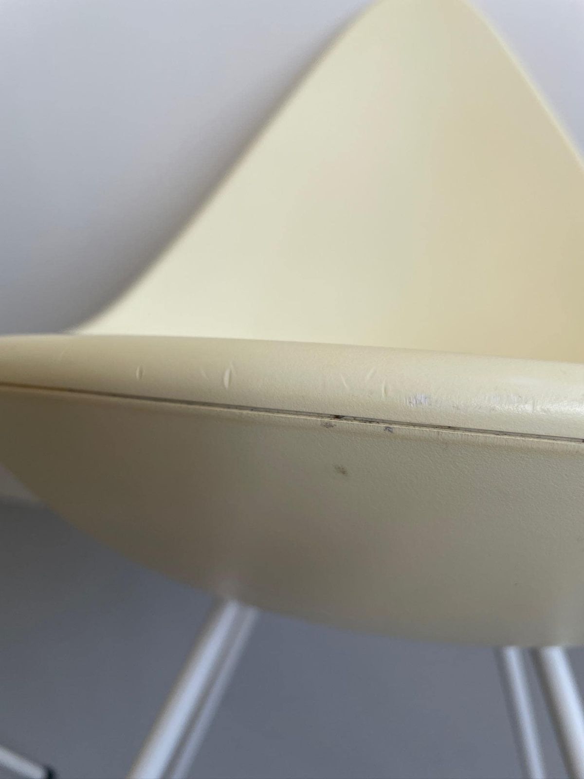 Pair Of Off White Cream Drop Arne Jacobsen Danish Dining Chairs By Fritz Hansenplastic photo vintage