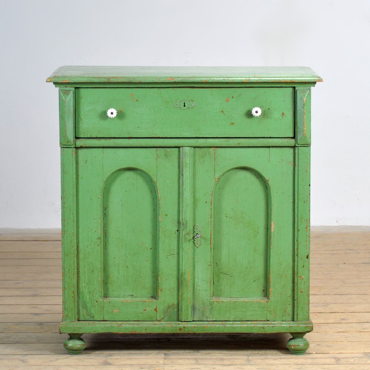 Solid Pine Dresser, 1910’s photo vintage