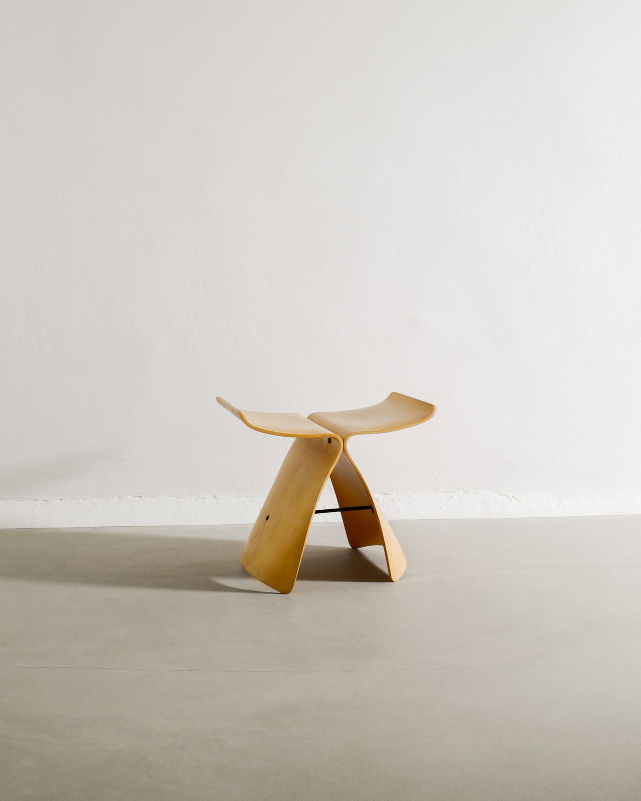 Vintage Japanese Mid Century Wooden "Butterfly" Stool By Sori Yanagi For Tendo Mokko Japan, 1980s