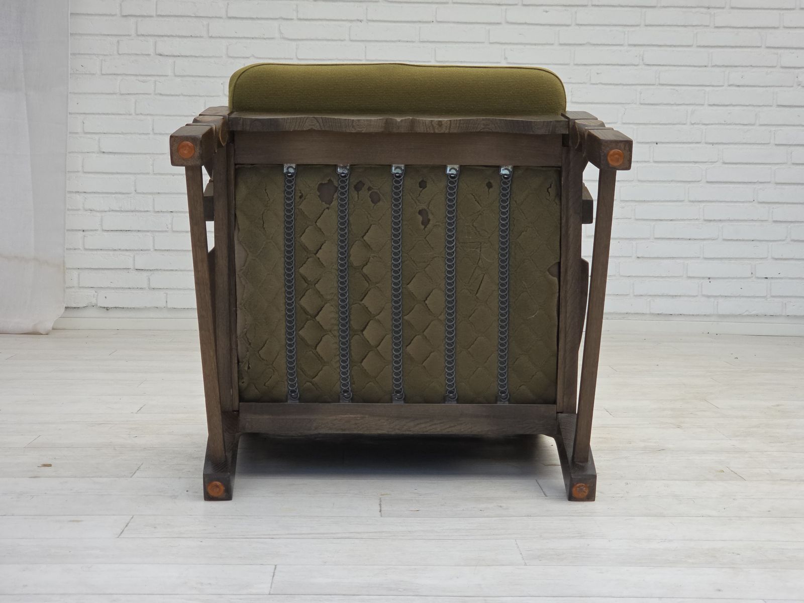 photo vintage 1970s, Pair Of Danish Armchairs, Original Green Furniture Wool, Solid Oak Wood.