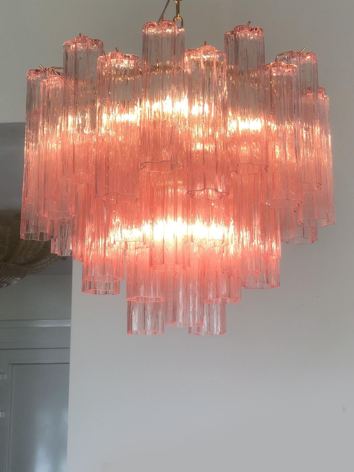 Contemporary Scenographic Pink “Tronchi” Murano Glass Chandelier In Venini Style photo Lighting