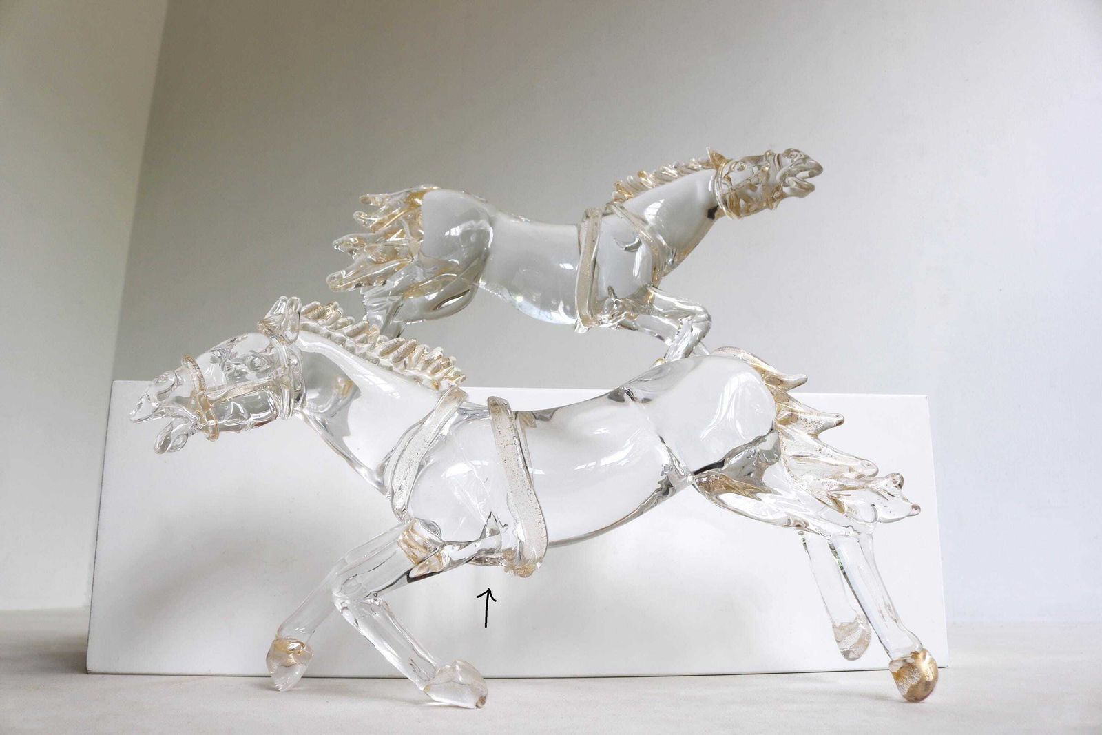 photo furniture Murano Glass Horse Sculpture In Motion – Hand Blown Crystal With Gold By Arnaldo Zanella, Mid Century Italian Art