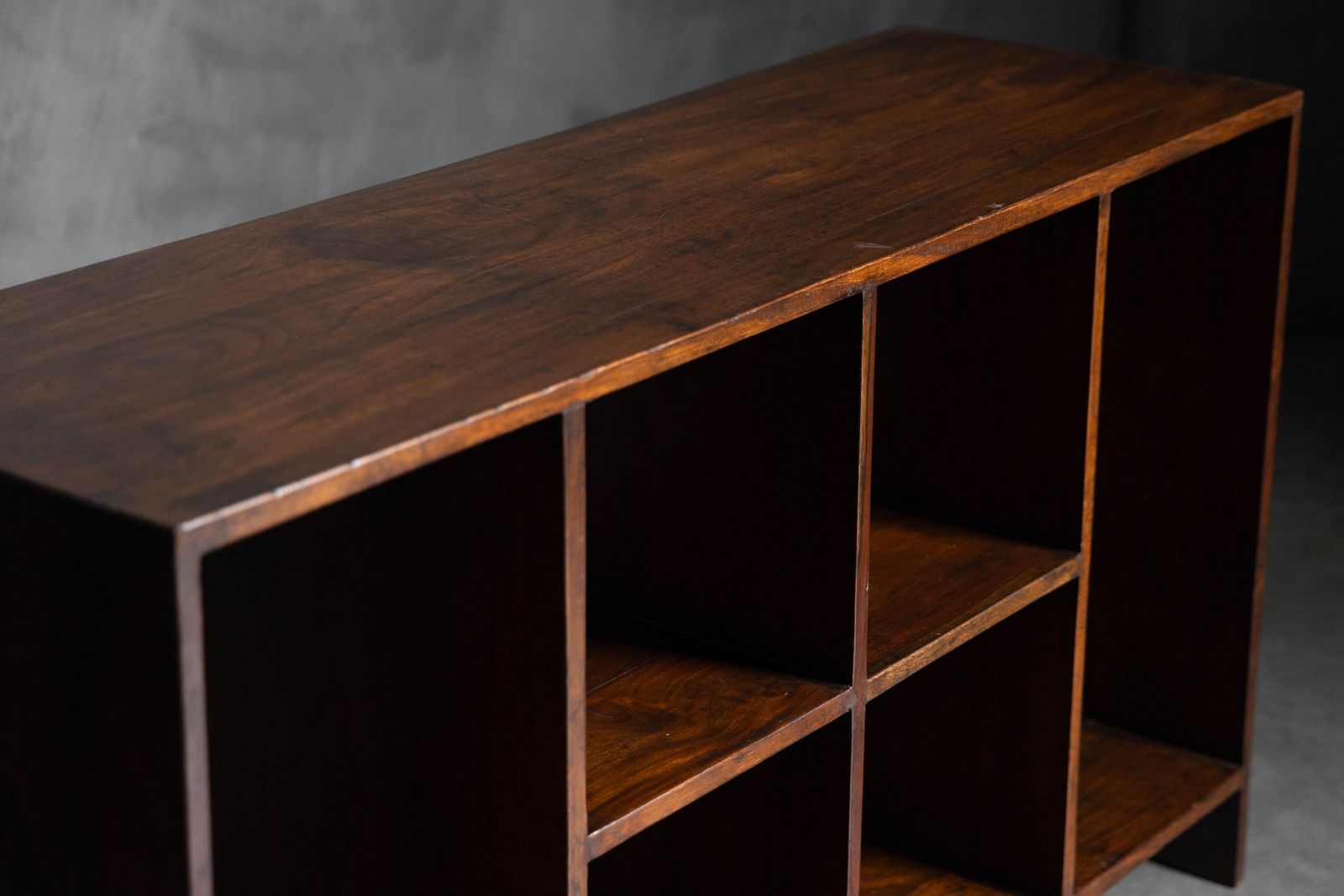 photo vinterior File Rack By Pierre Jeanneret, Low Cupboard, Pj 050202, Chandigarh, 1957 58