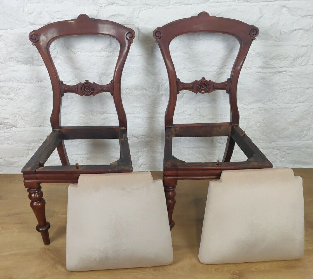 230.0 James Reilly Dining Chairs Pair Bulls Eye Ornate 19thc English photo