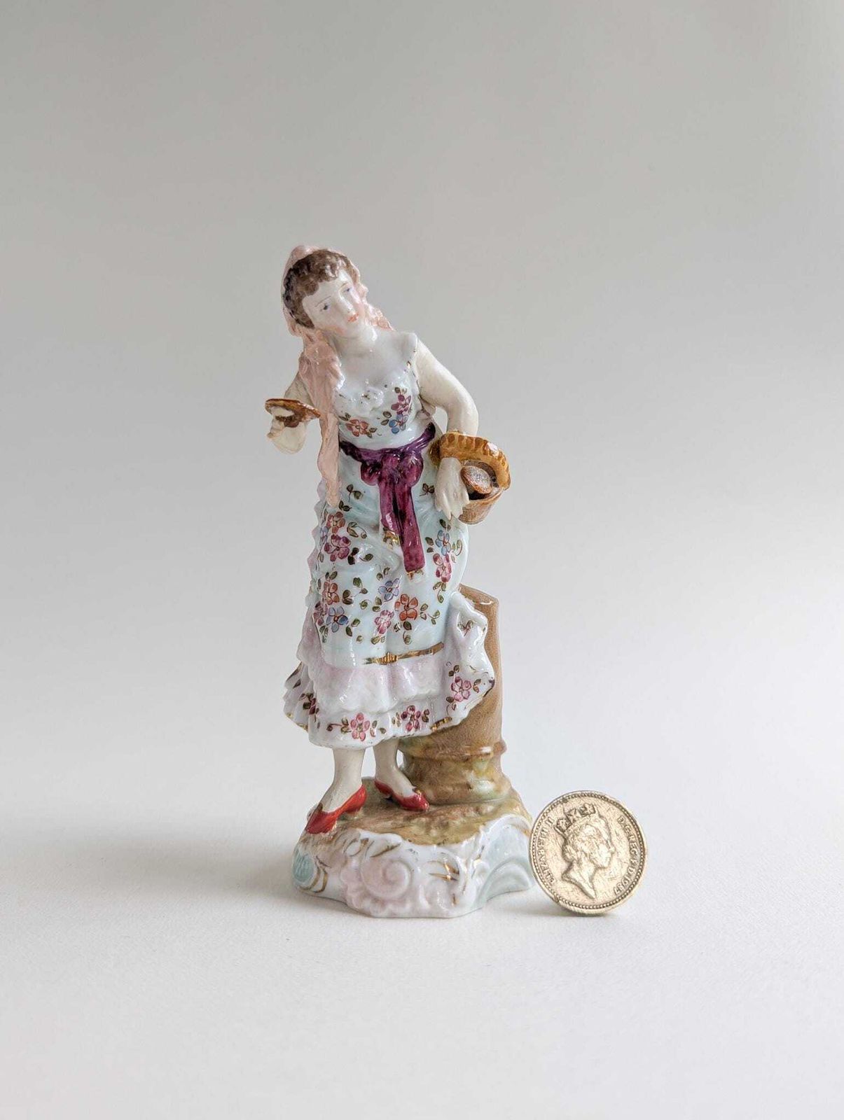 1880s Triebner, Ens & Eckert Figurine Of Woman Gathering Mushrooms, Highly Collectable Antique German Porcelain Figurine photo furniture