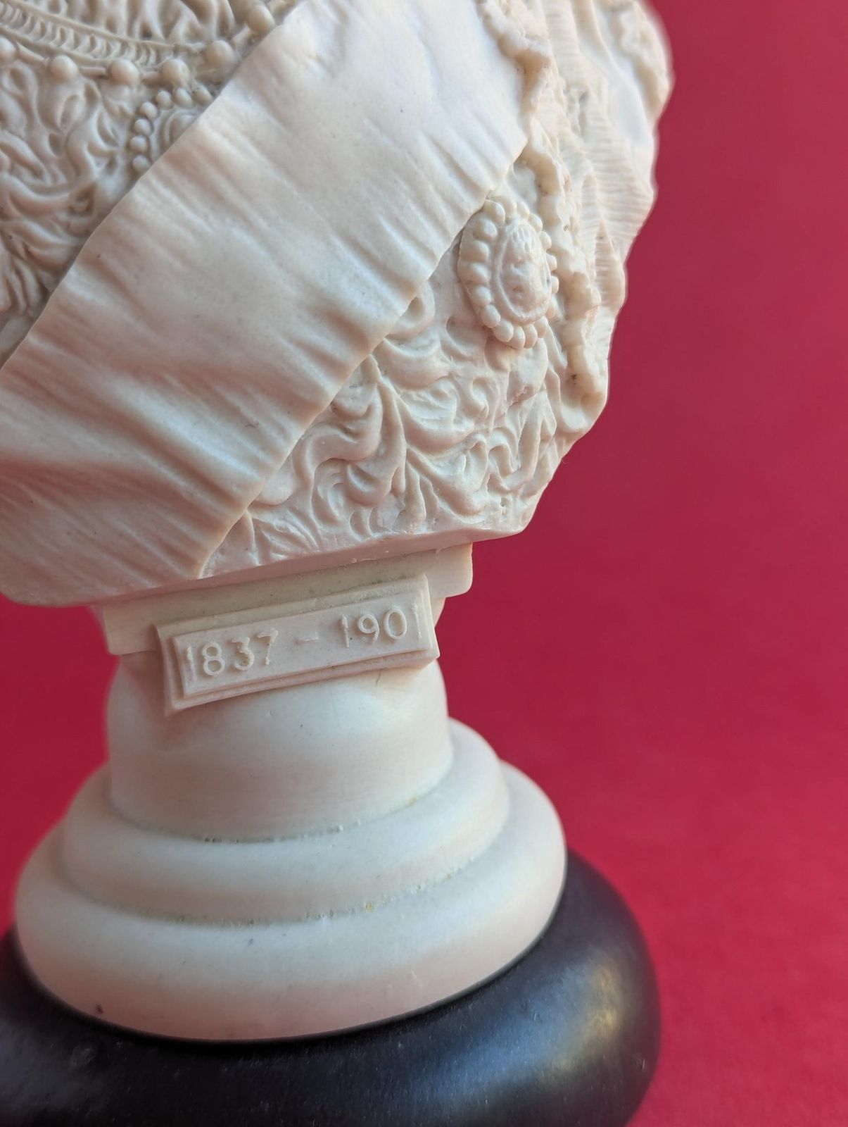 Commemorative Parian Bust Of Queen Victoria, Gorgeous Antique Sculpture photo vinterior