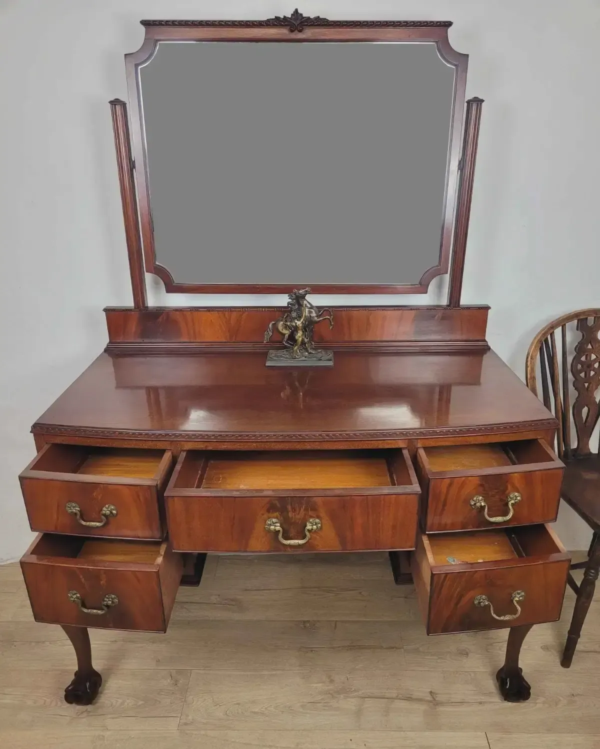 Vintage Dresser Vanity Bow Front Ball And Claw Footed 1960s photo furniture