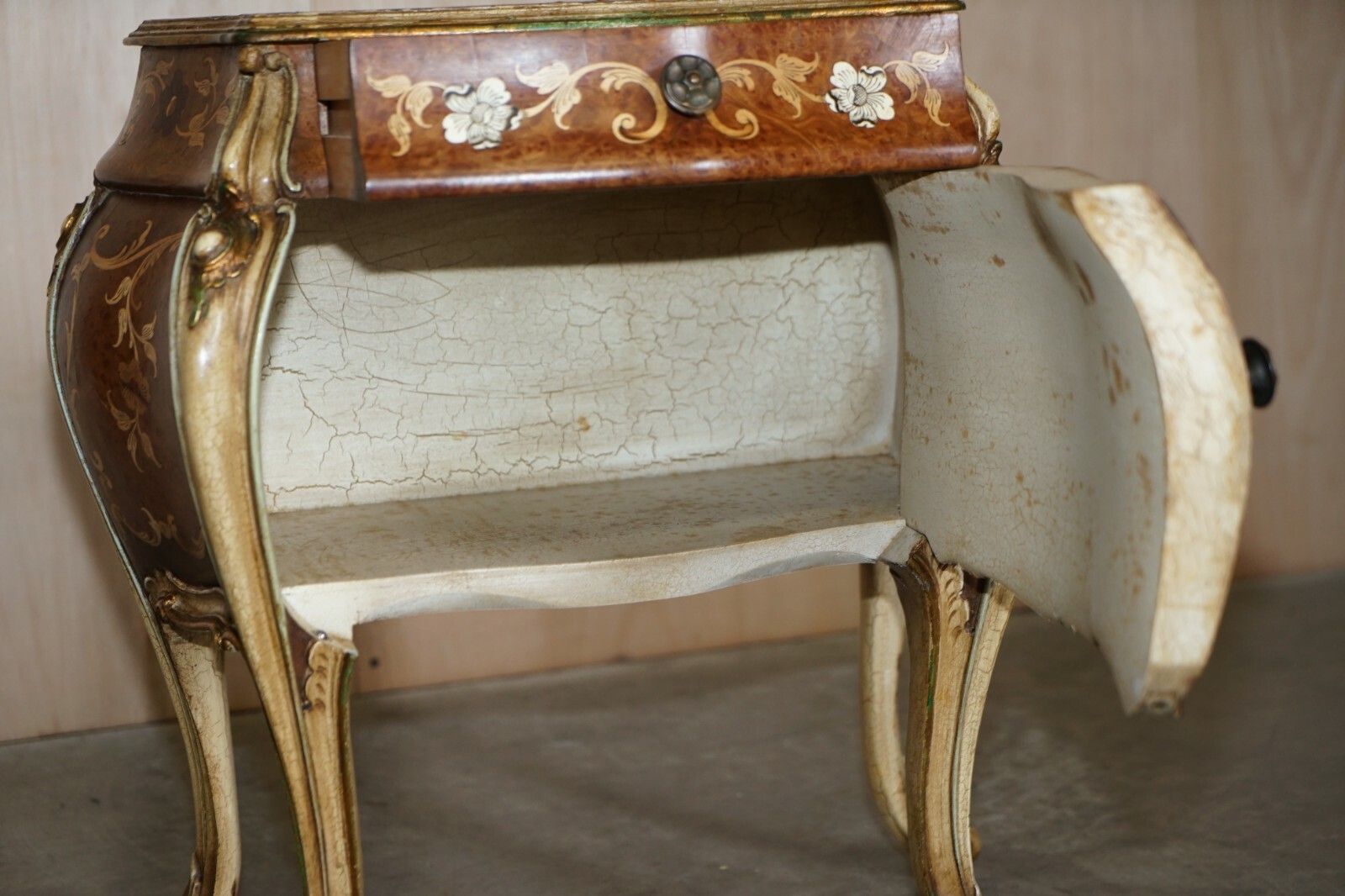 Fine Pair Of Italian Marquetry Inlaid Burr Walnut Bedside Bombe Chest Of Drawers photo vintage