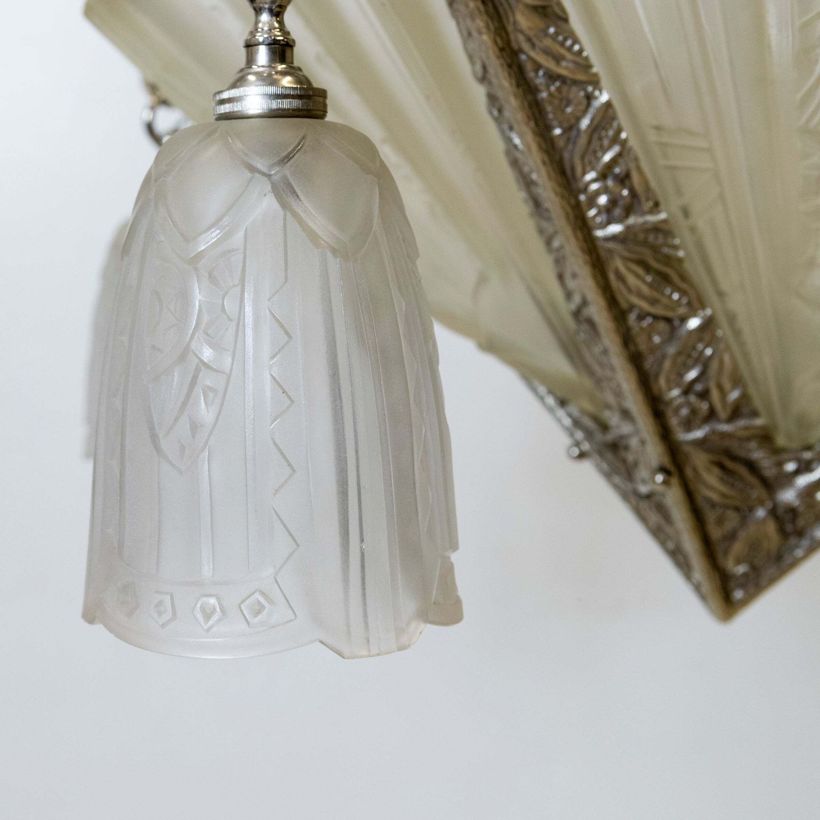 5000.0 Antique French Art Deco Célestin Jamain Glass Chandelier | Frontisi photo