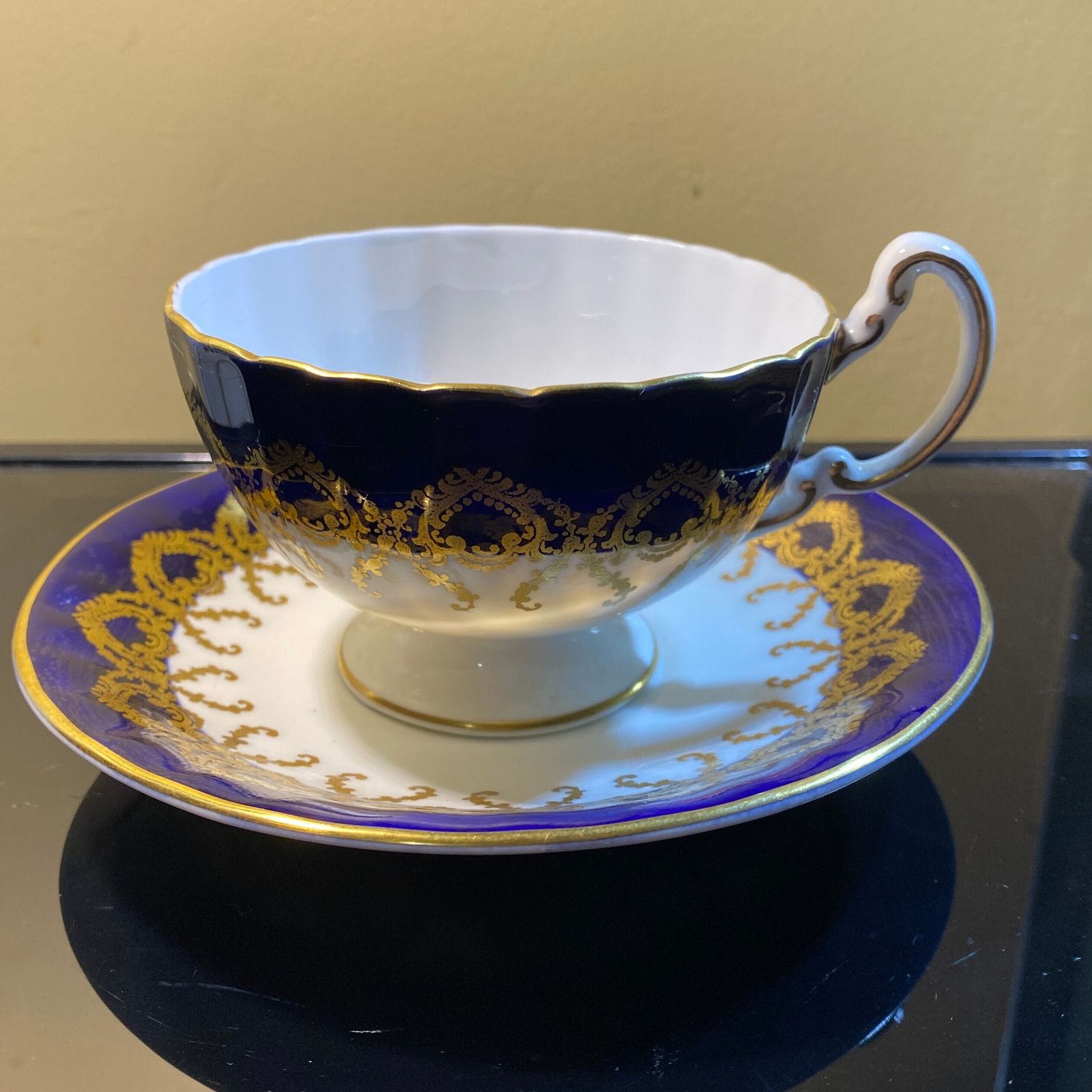 Exquisite Aynsley Hand Painted And Gilded Bone China Teacup & Saucer: Butterfly Garden photo Home Decor