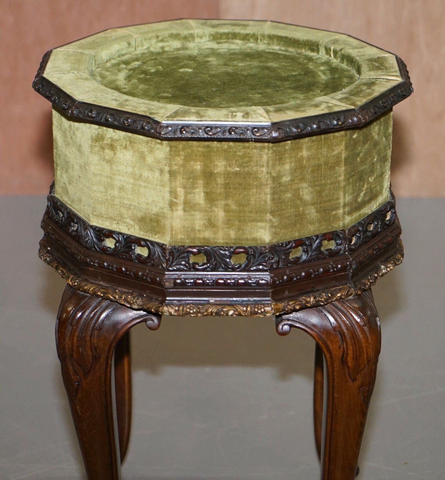 Sublime Pair Of Antique Circa 1860 Mahogany Carved Side Lamp Tables Velvet Tops photo 2750.0