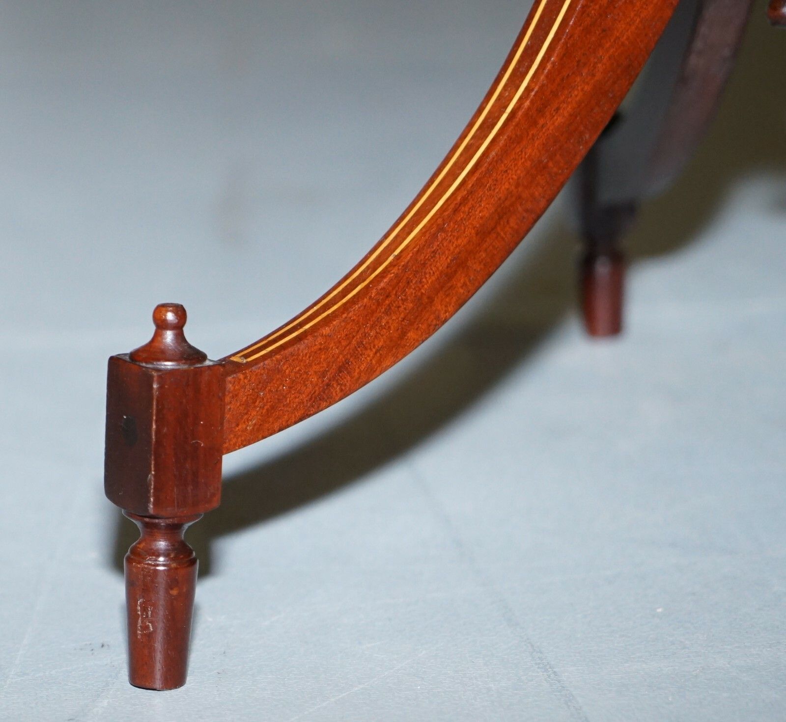Pair Of Antique Flamed Walnut & Inlaid Regency Style Tripod Side End Lamp Tables photo vintage