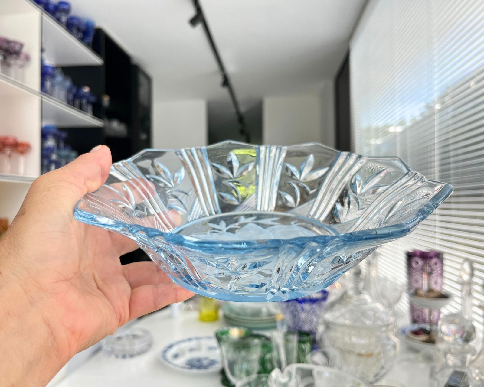 Vintage Blauwe Dessertborden | 7 | Vogelmotief Glas Met Luchtbelletjes photo buy