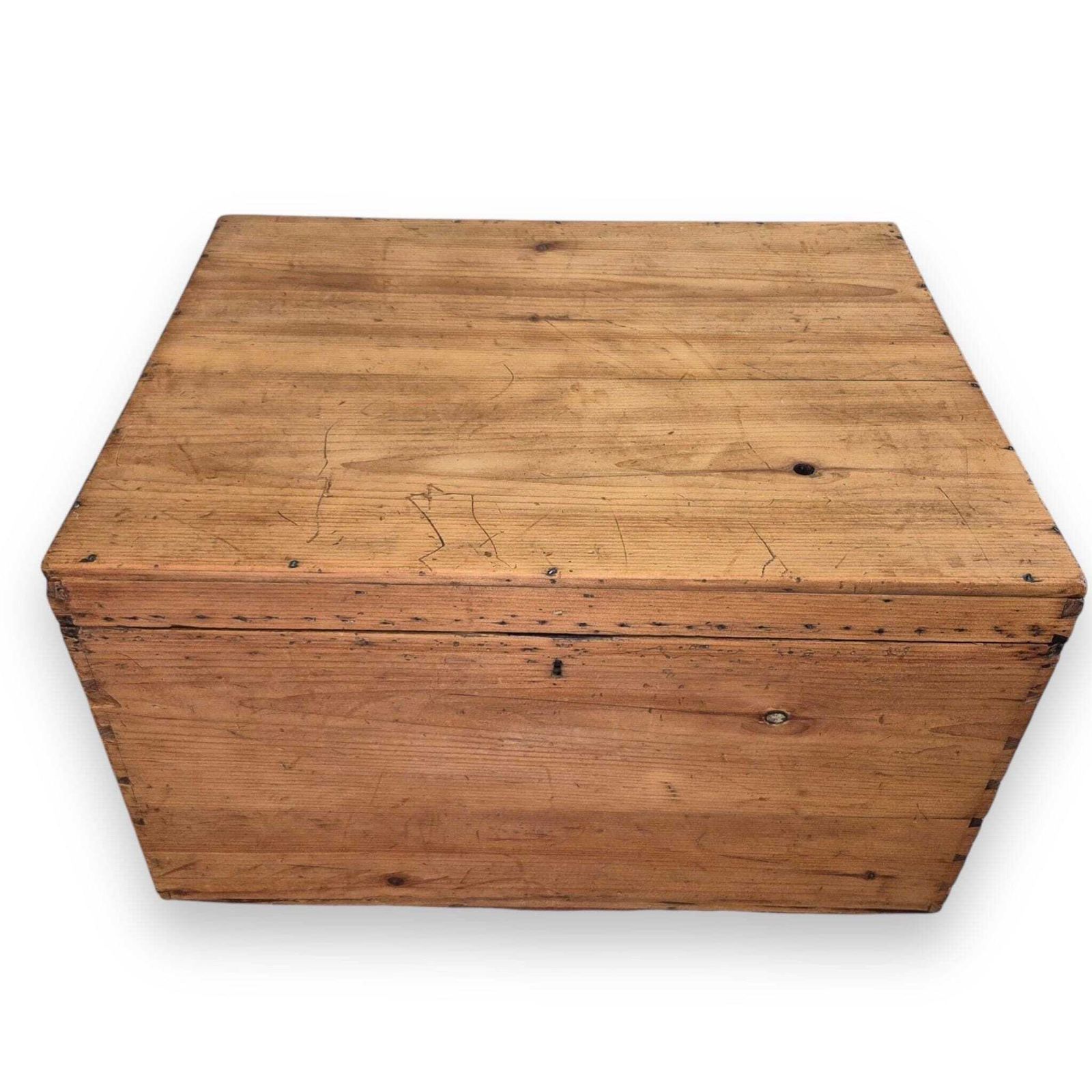 Antique 19th Century Waxed Pine Storage Trunk – Rustic Blanket Chest photo Furniture