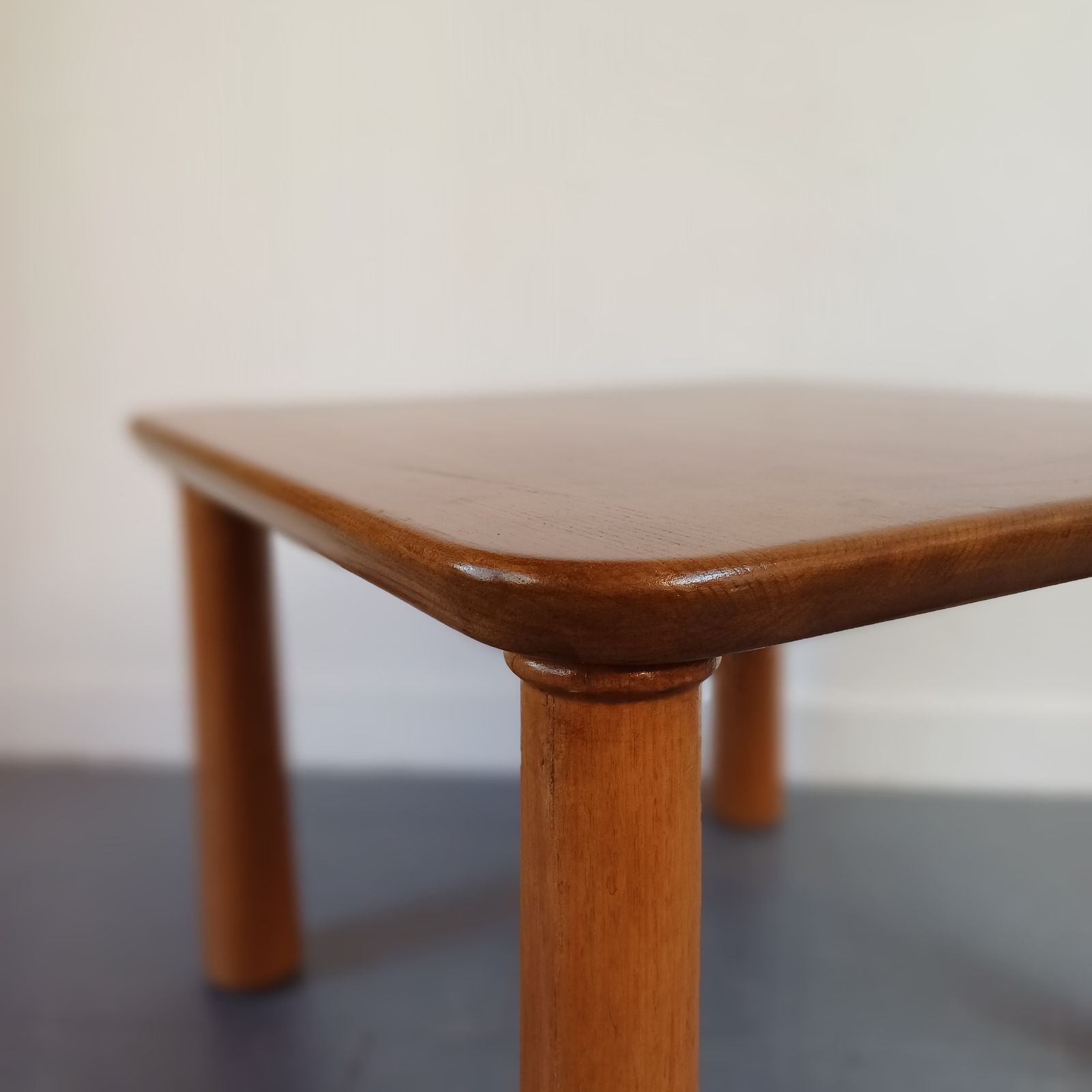 1980s Square Coffee Table With Tapering Legs And Curved Edges photo 295.0