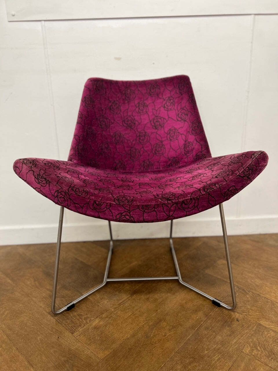 Vintage +Halle Lotus Easy Lounge Chair In Pink Velour Rose