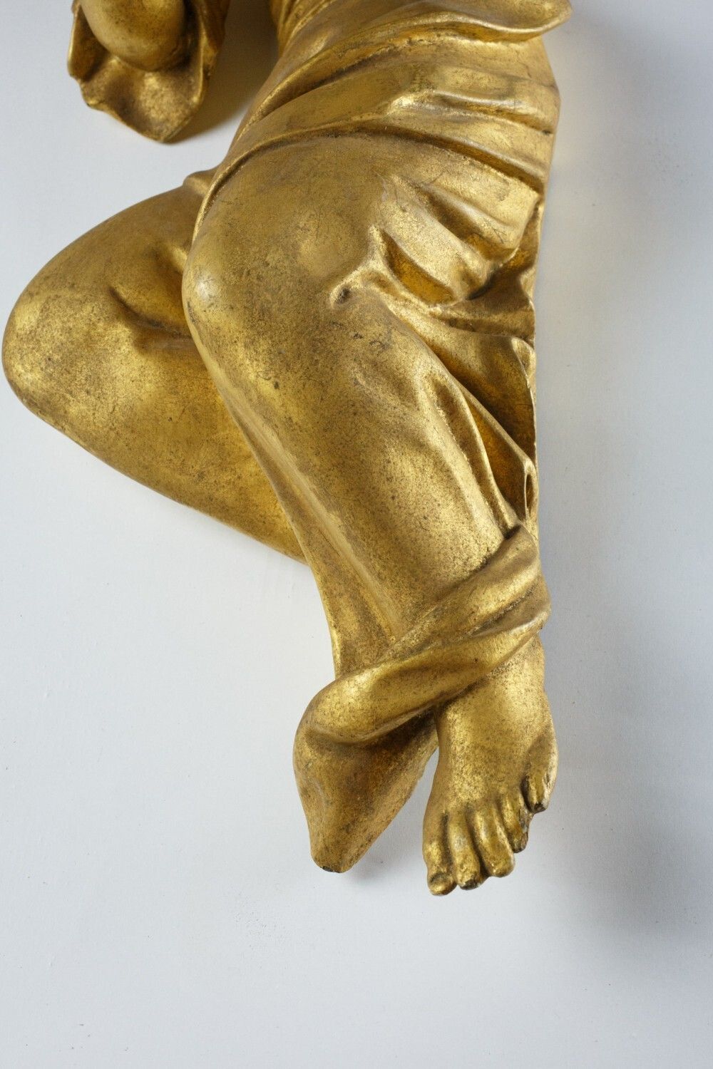 Large Baroque Style Late 18th Or Early 19th Century Carved Giltwood Angel photo 1400.0