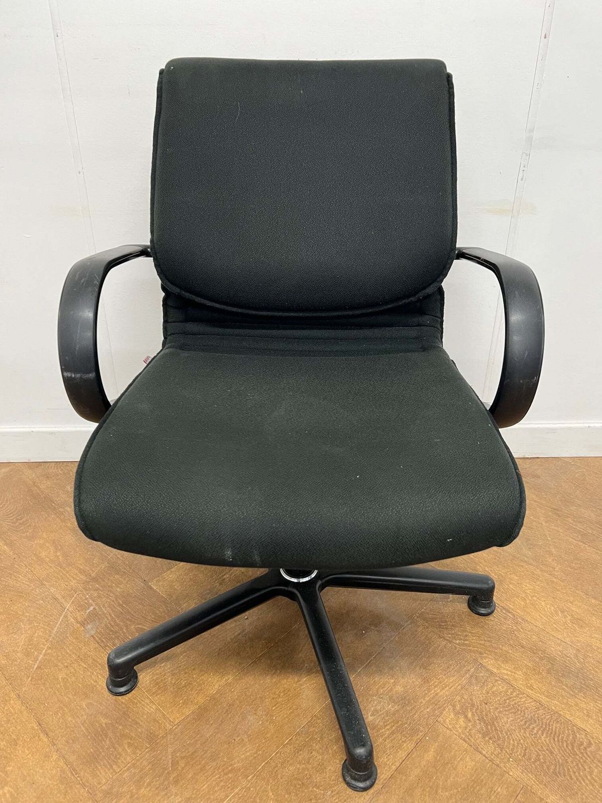 Vintage Comforto Black Cloth Swivel Meeting Chair (Set Of 6) photo furniture