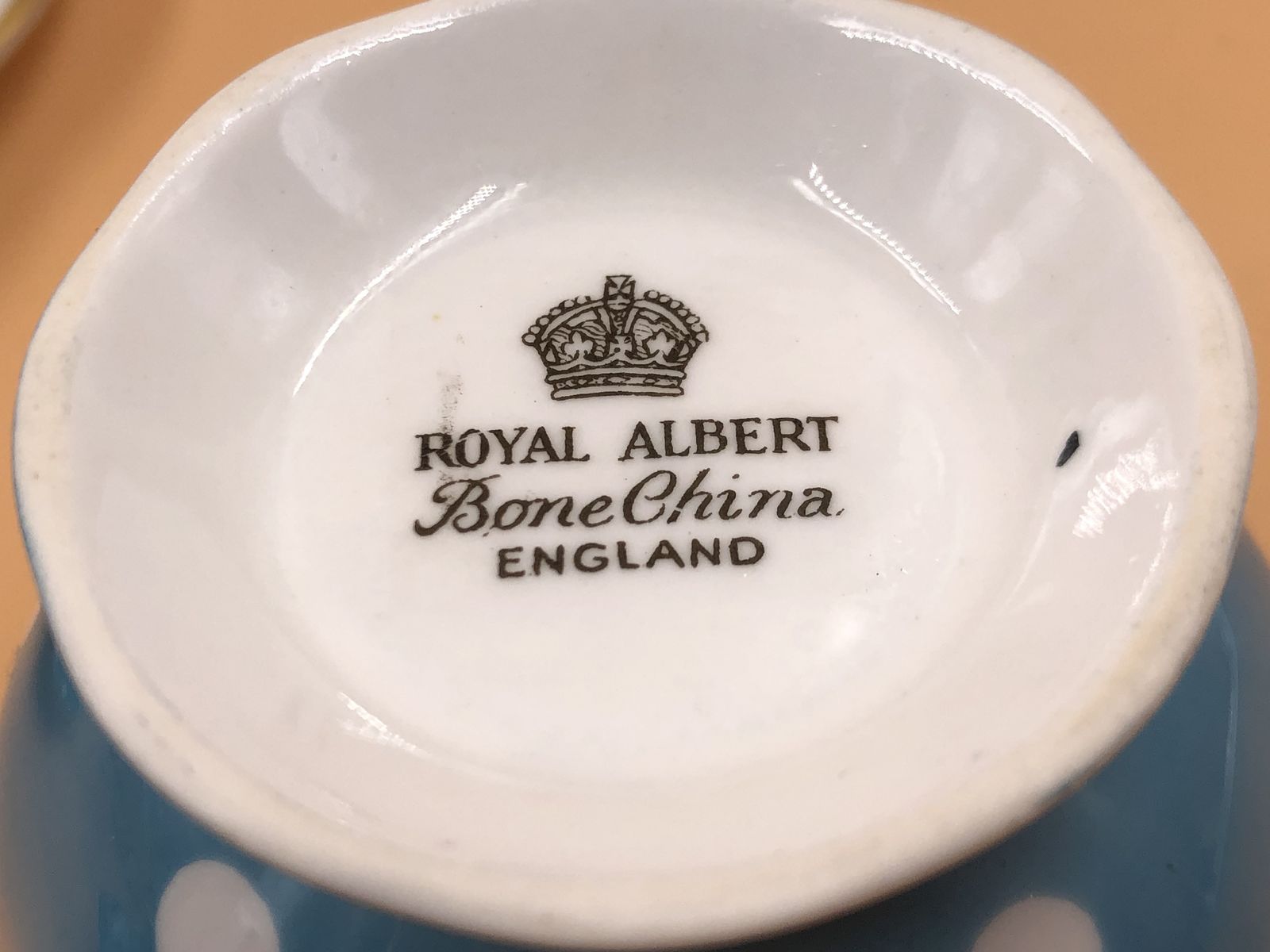 Vintage Royal Albert China Countess Shape Turquoise Polka Dots Tea Cup, Saucer & Side Plate Trio. photo vinterior