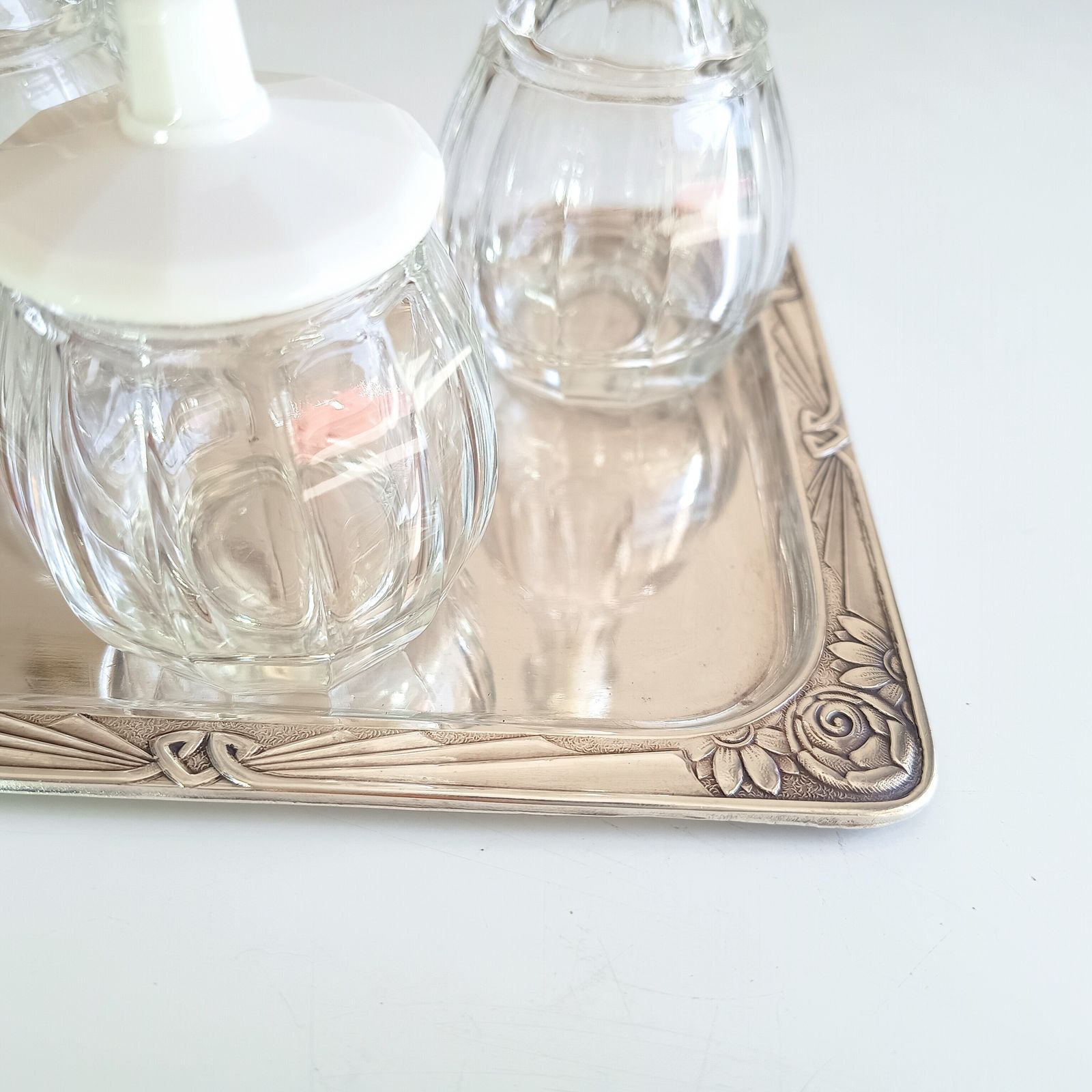 Rare Jugendstil Fine Dining Cruet Set Of Glass Bottles, Uranium Opaline Glass Stoppers, Late Art Nouveau Bohemia photo 125.0