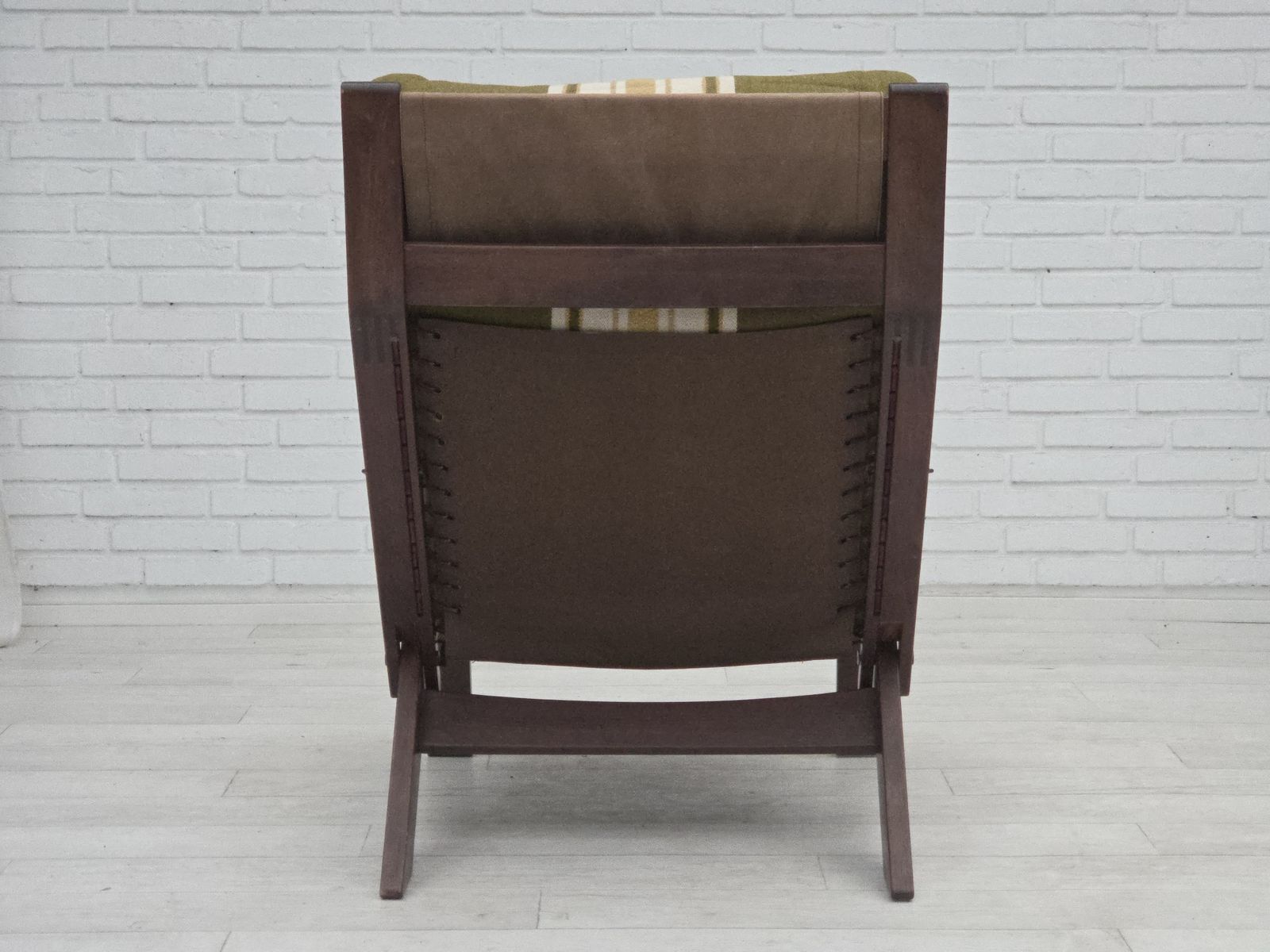 photo vintage 1970s, Norwegian Design By Peter Opsvik For Westnofa, Highback Armchair.