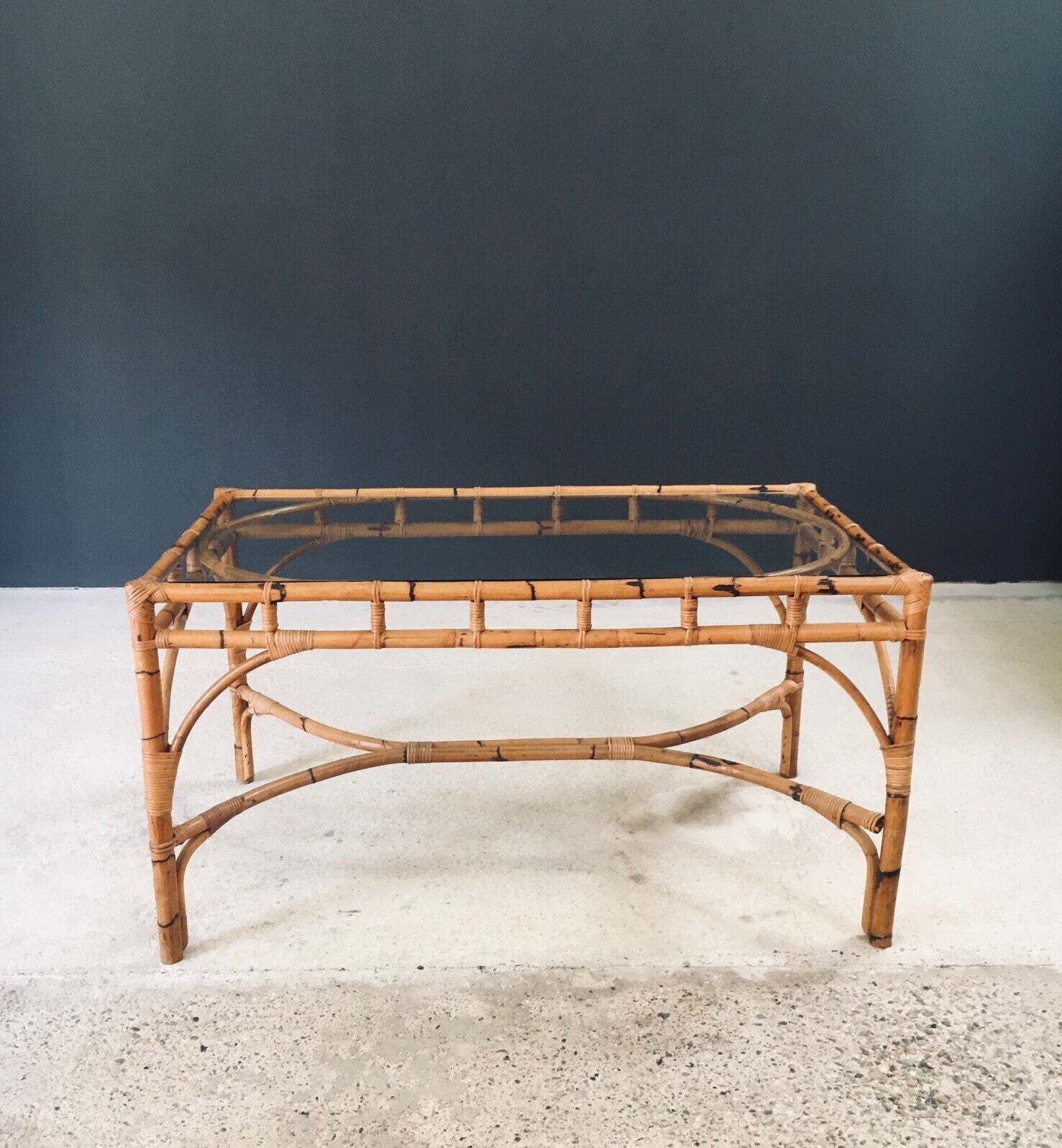 Mid Century Design Chippendale Stijl Bamboe Eettafel, Italië, Ca. Jaren 1960 photo vintage