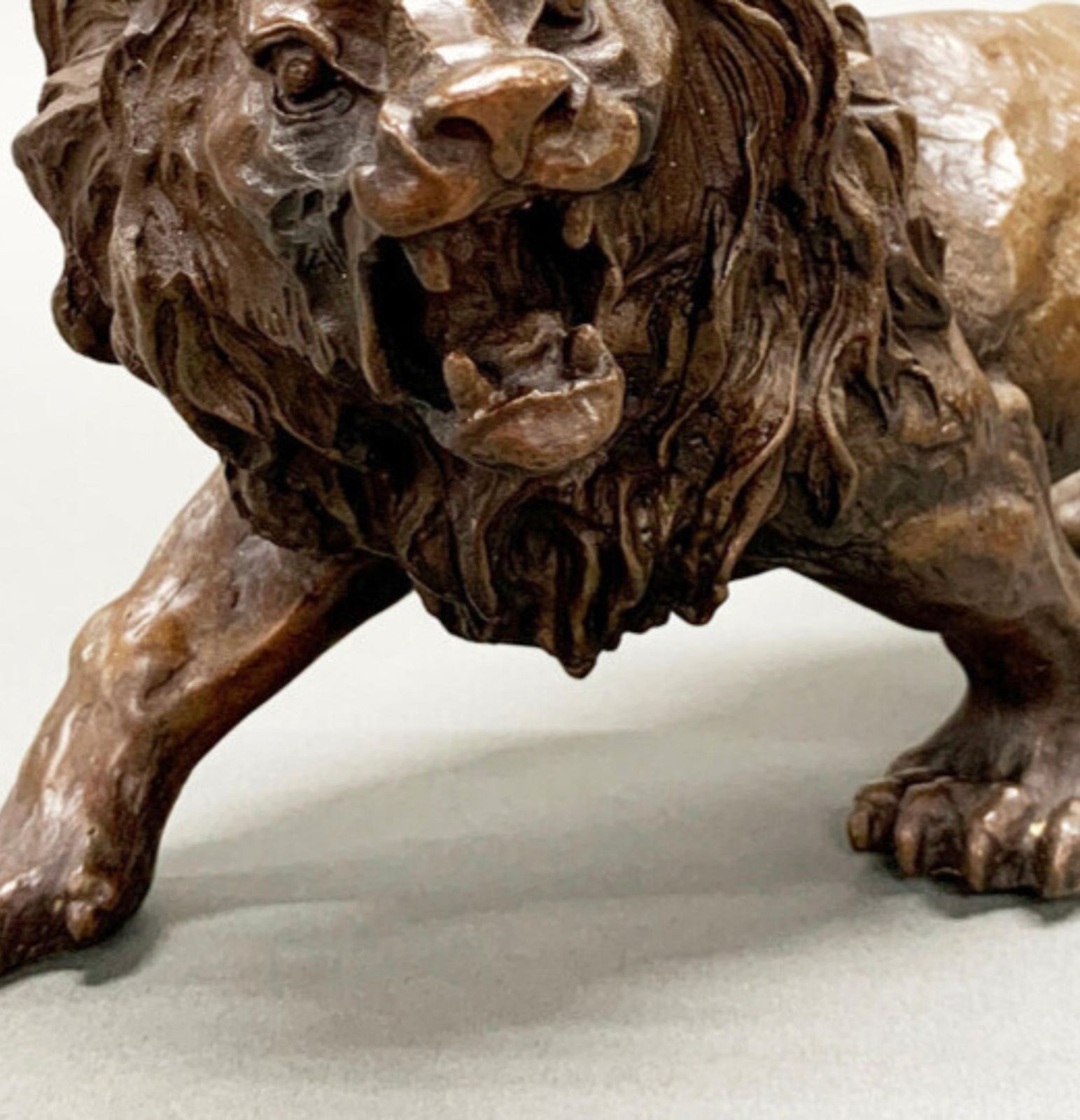 Antique Bronze Lion Sculpture 19th Century Brown Patinated Roaring Lion Statue photo vinterior