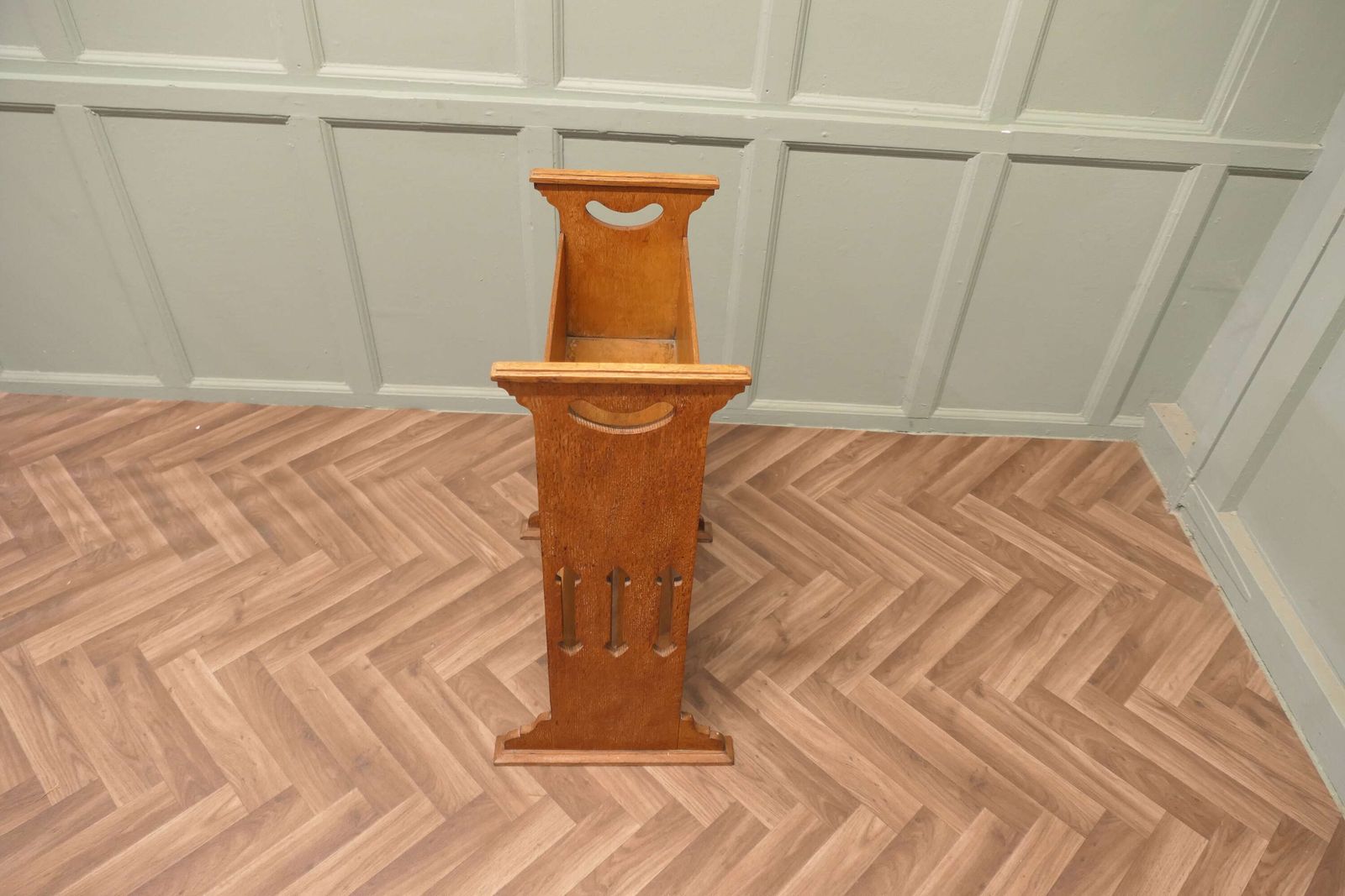 Arts And Crafts 2 Tier Golden Oak Bookcase photo vinterior