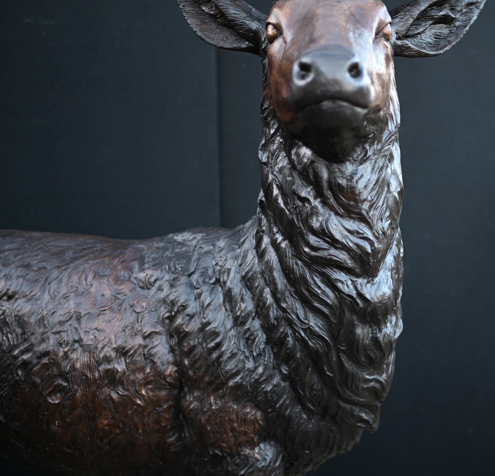 photo furniture Bronze Stag And Deer Statues Pair Scottish Highland Garden Castings