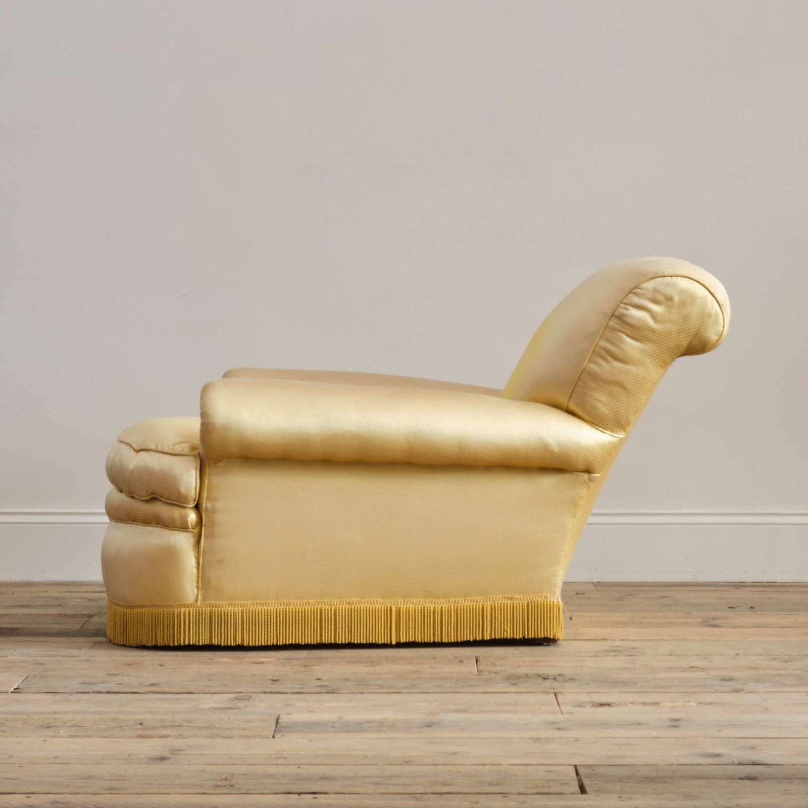 20th Century Deep Seated Howard Style Club Armchair photo 1600.0