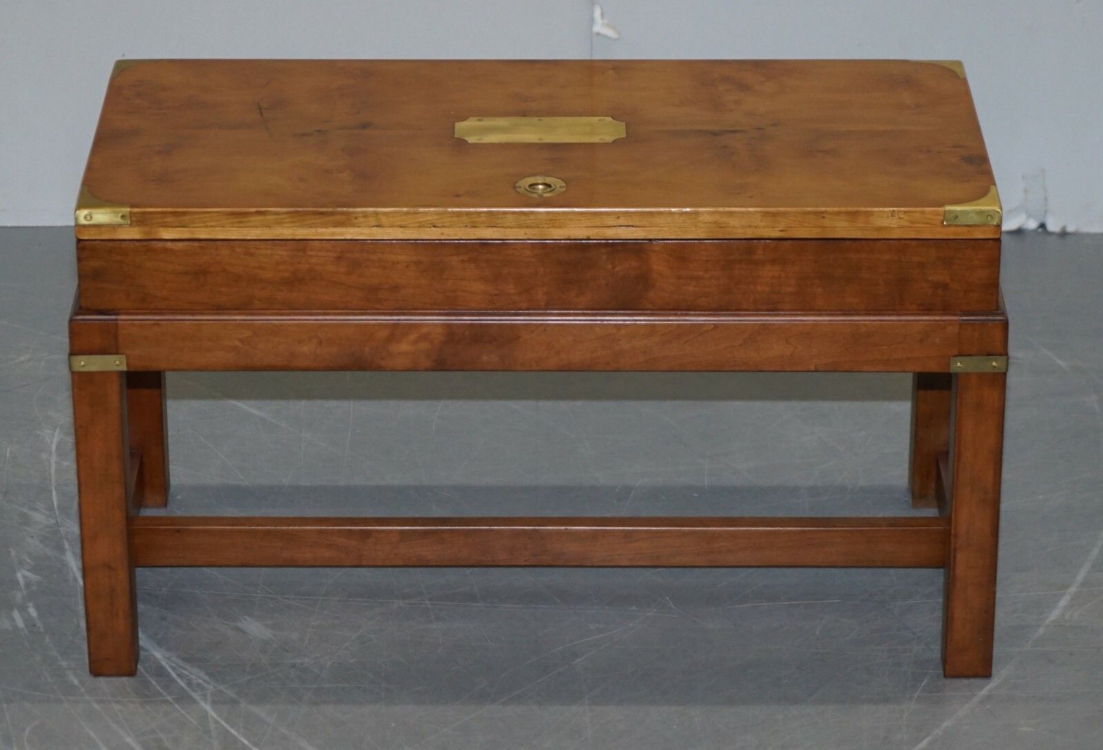 Rare Burr Yew Wood Military Campaign Gun Case Coffee Side Table On Original Base photo furniture