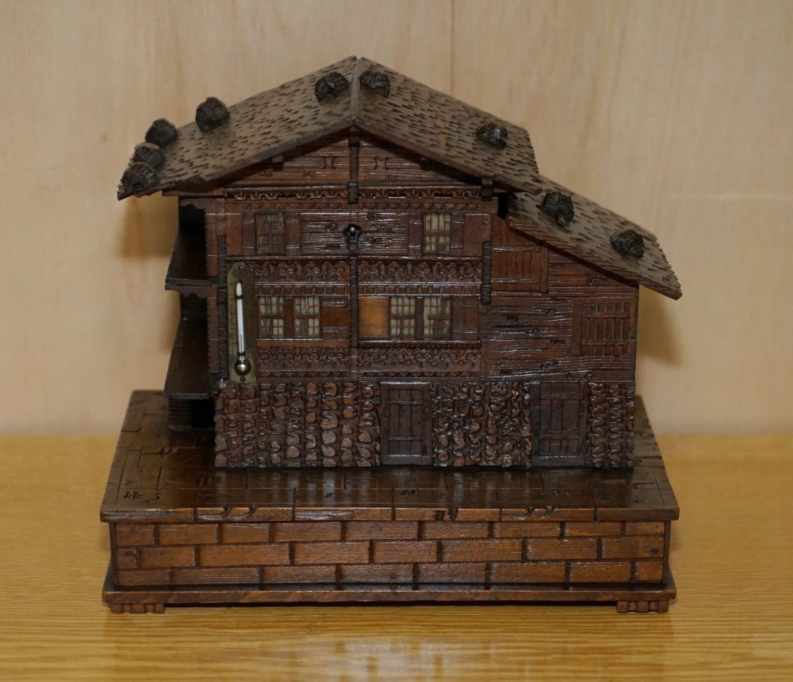 Stunning Original Antique Hand Carved Black Forest Wood Cigar Box Humidor House photo furniture