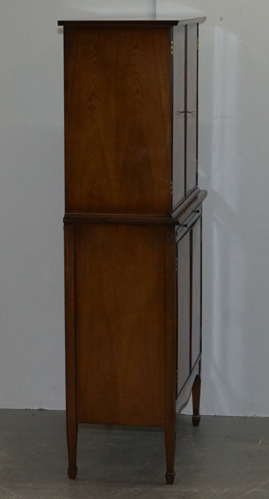 Beautiful Very Fine Sheratin Revival Flamed Mahogany & Satinwood Drinks Cabinet photo vintage