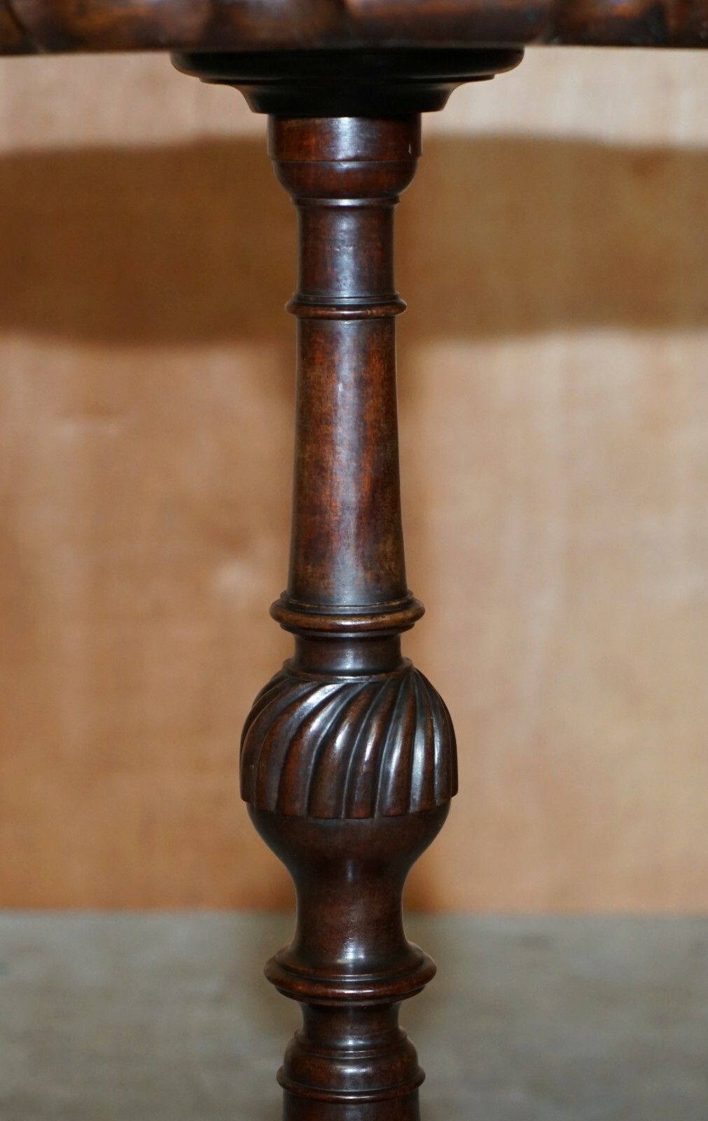 Very Fine Gillows Of Lancaster Antique Mahogany Pie Crust Claw & Ball End Table photo buy
