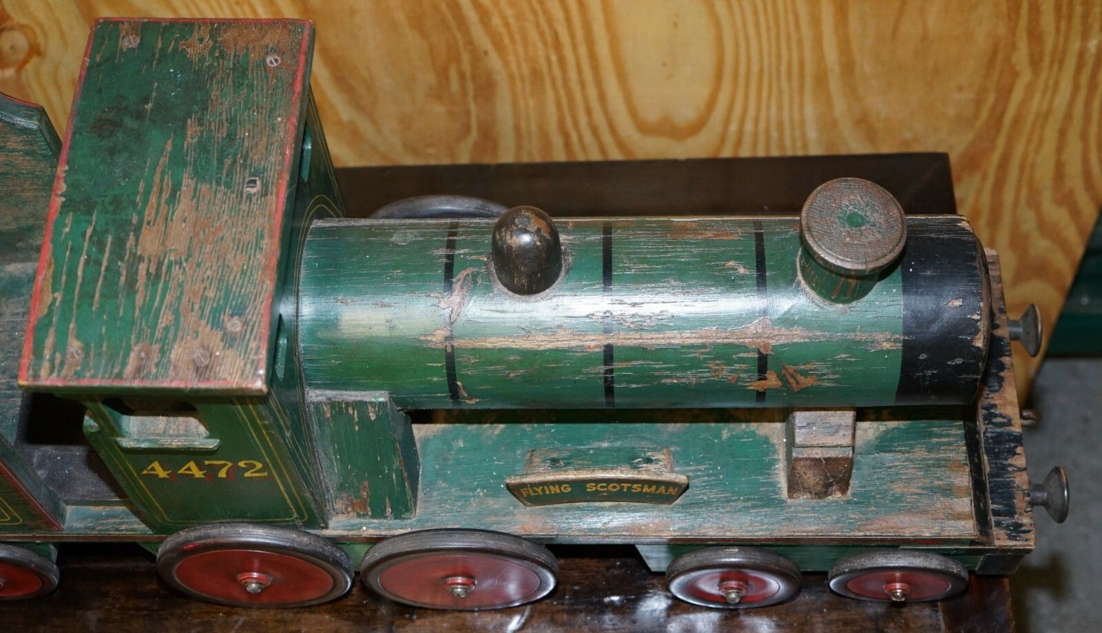 Christie's 1910 Scratch Built Child's Pull Along Flying Scotsman Lner 4472 Train photo vinterior