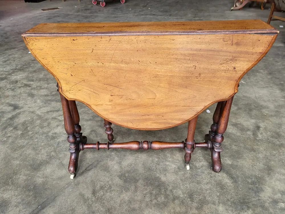 Antique Gate Leg Drop Leaf Sutherland Dining Occasional Table Seat 4