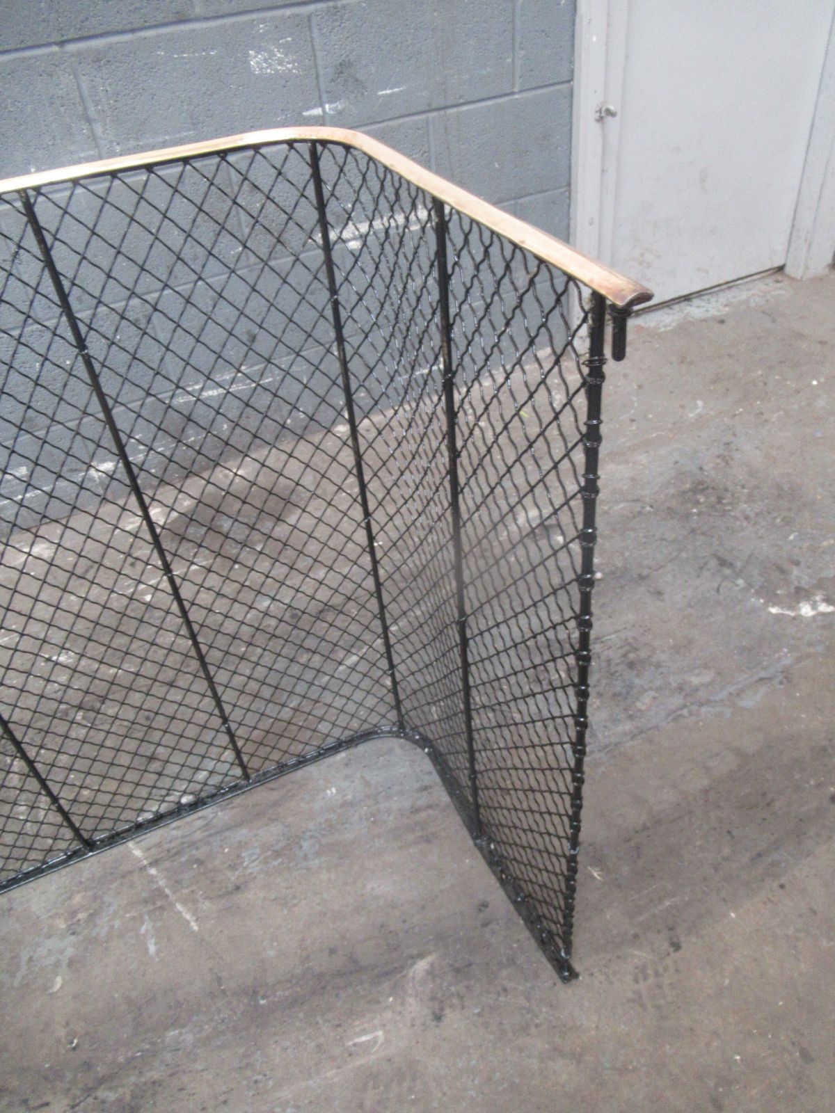 Late Victorian  Large   Brass And Wire Mesh   Fire Guard. photo vintage