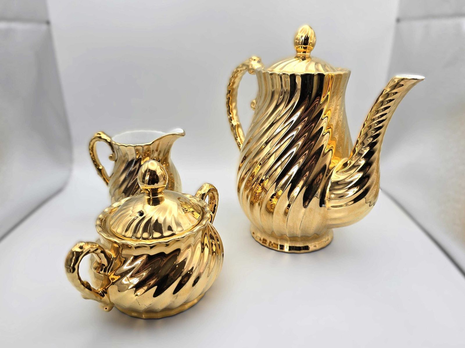Vintage 22kt Gold Coffee Set   Coffee Pot, Milk Jug And Sugar Bowl   St Kilda, Australia