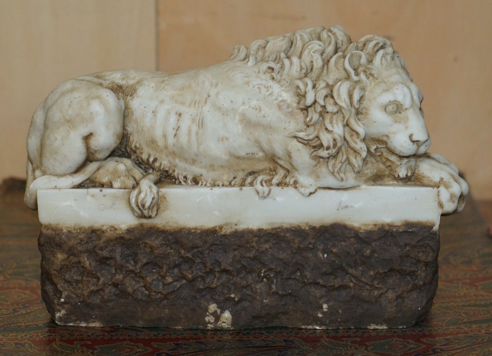Fine Pair Of Antique 19th Century Italian Alabaster Lions After Antonio Canova photo Art