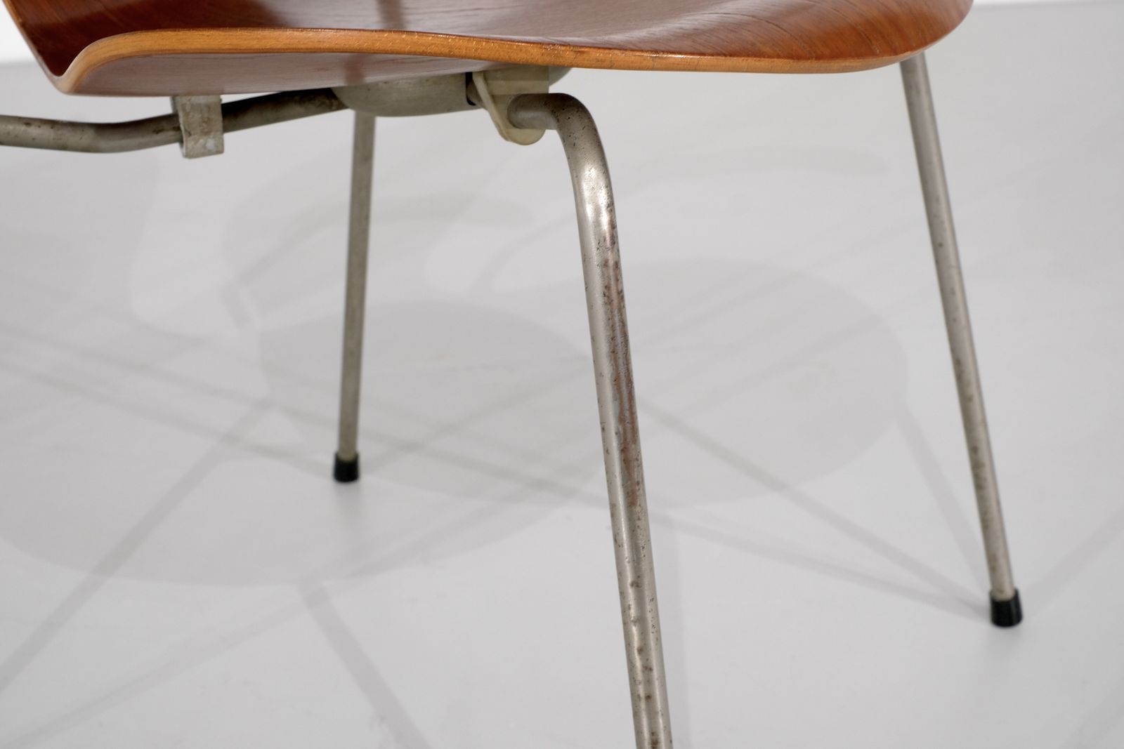 photo for sale Chair Model " 3207 "In Wood By Arne Jacobsen For Fritz Hansen, Denmark 1955.