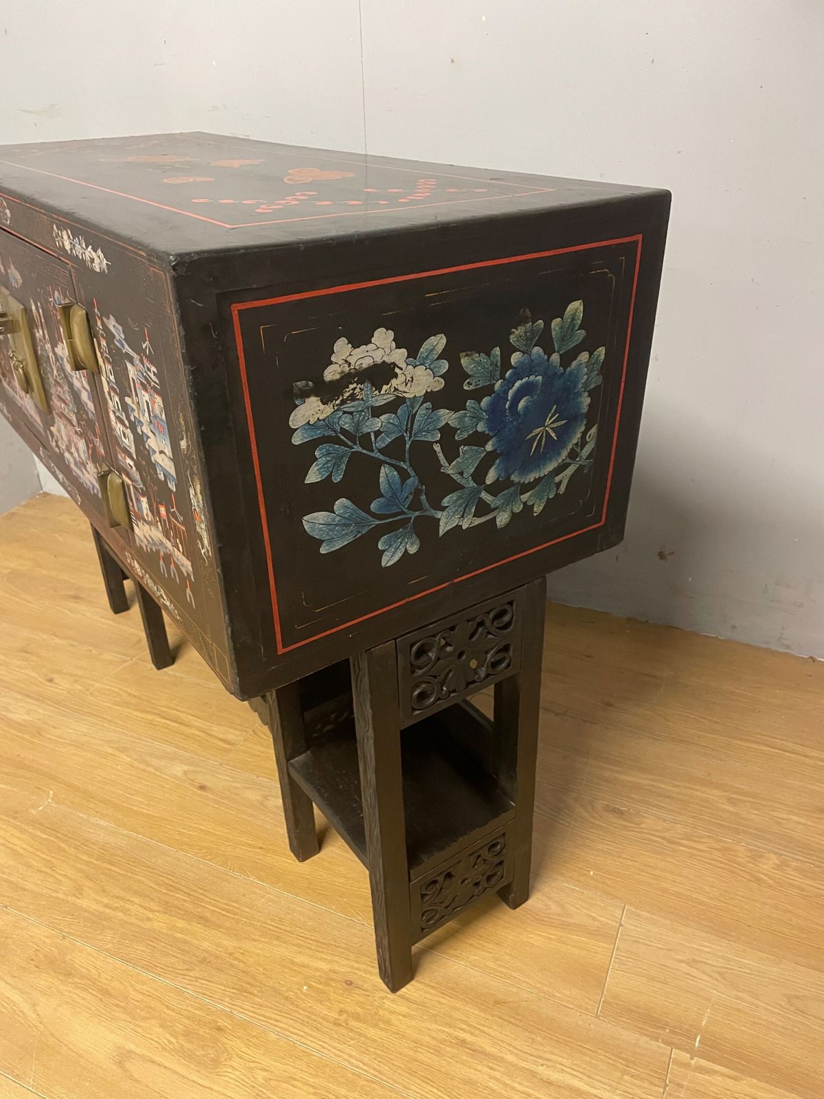 795.0 Antique Oriental Black Lacquered Cabinet On A Carved Stand Circa 1900 photo