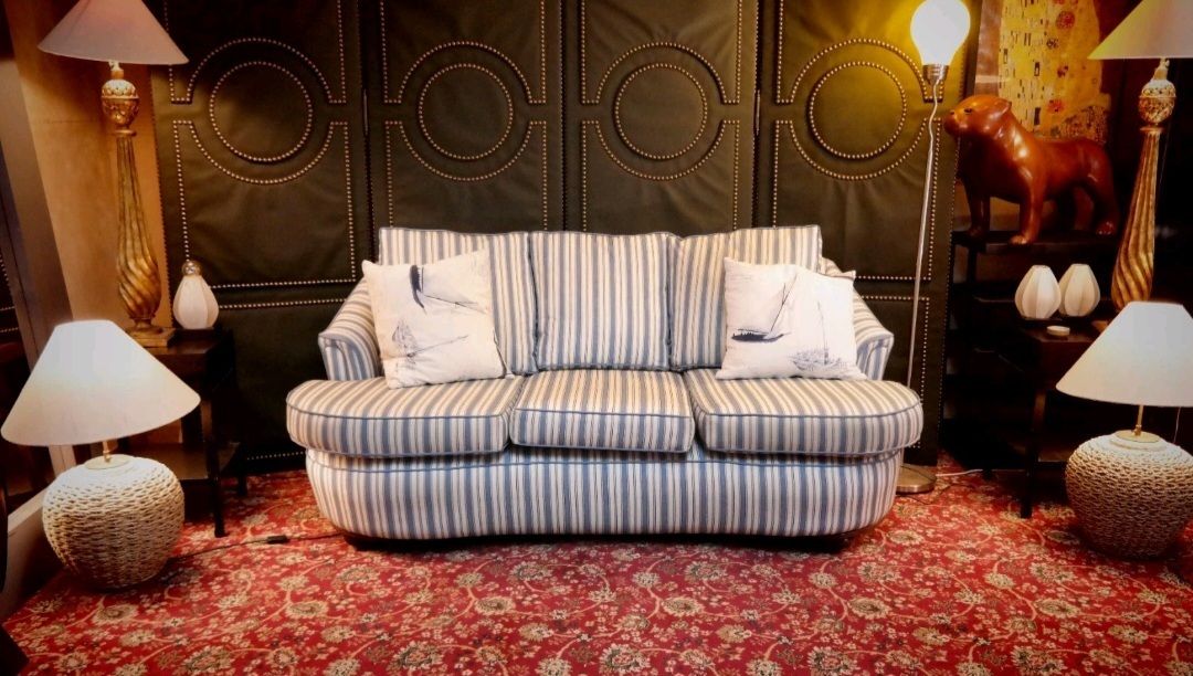 Stunning Colefax And Fowler Club Sofa With Pair Armchairs Ticking Fabric Del photo furniture