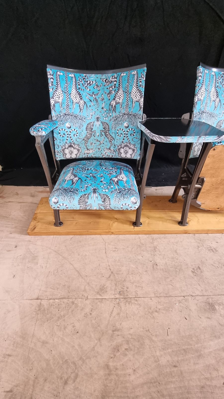 Vintage Cinema Seats With Table photo 1250.0