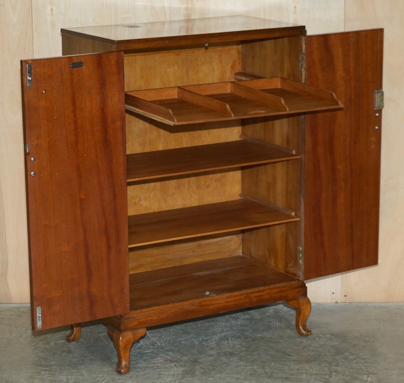 photo for sale Fine Antique Art Deco Waring & Gillow Burr Walnut Housekeepers Linen Cupboard