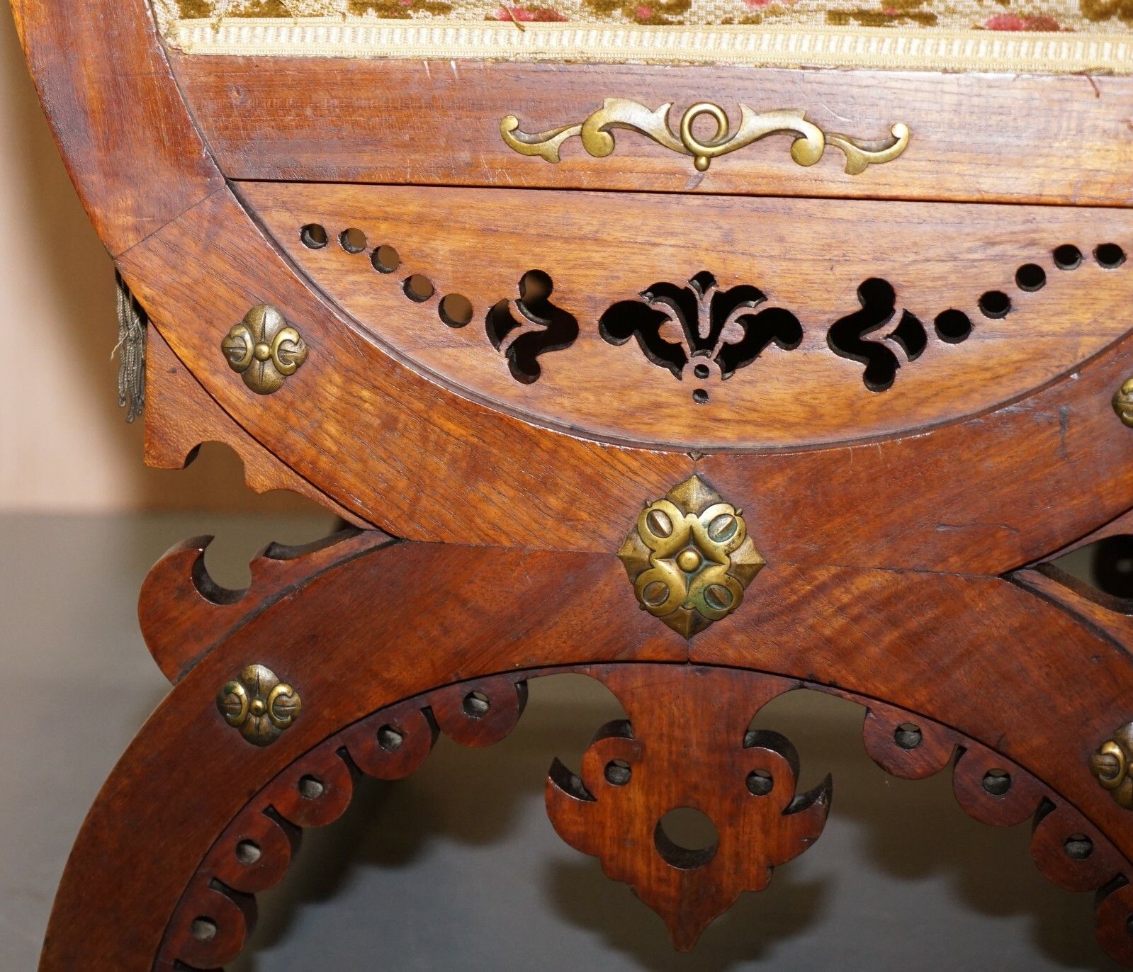 photo furniture Rare Set Of Six Gothic Revival Ornately Carved Walnut Gilt Metal Fittings Chairs